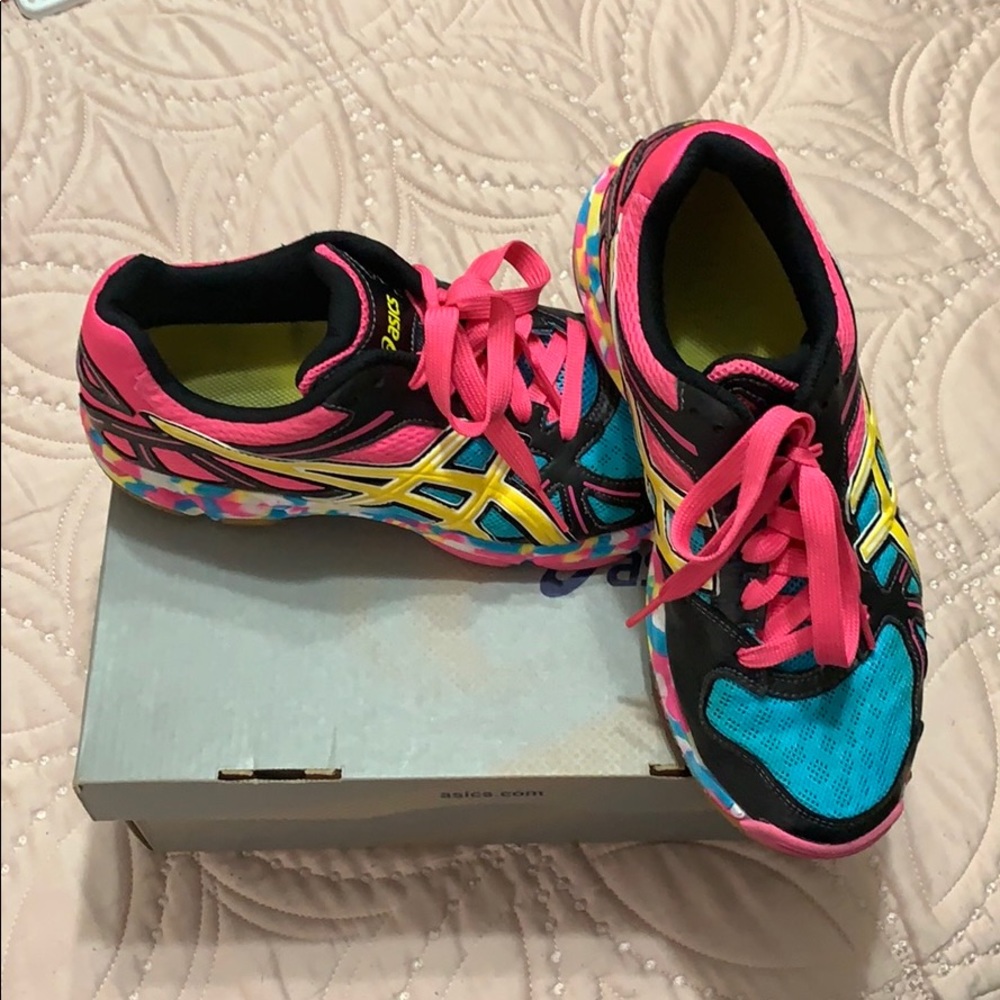 Asics volleyball shoes